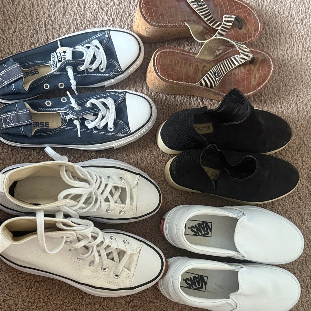 Women’s shoe lot